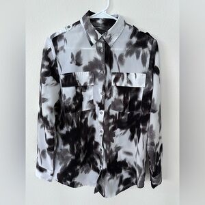 Women’s Banana Republic Dillon Shirt - Black and White Long Sleeved Blouse